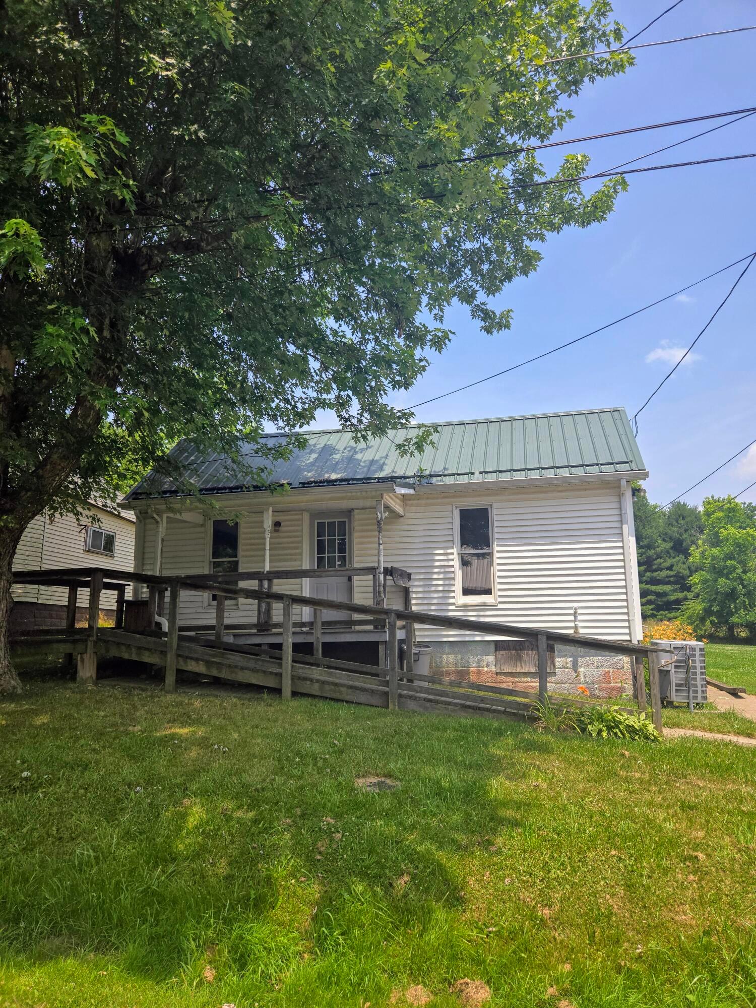 8093 Fox Road Cambridge, OH 43725 - Photo 16 of 17 20240618_131412~2