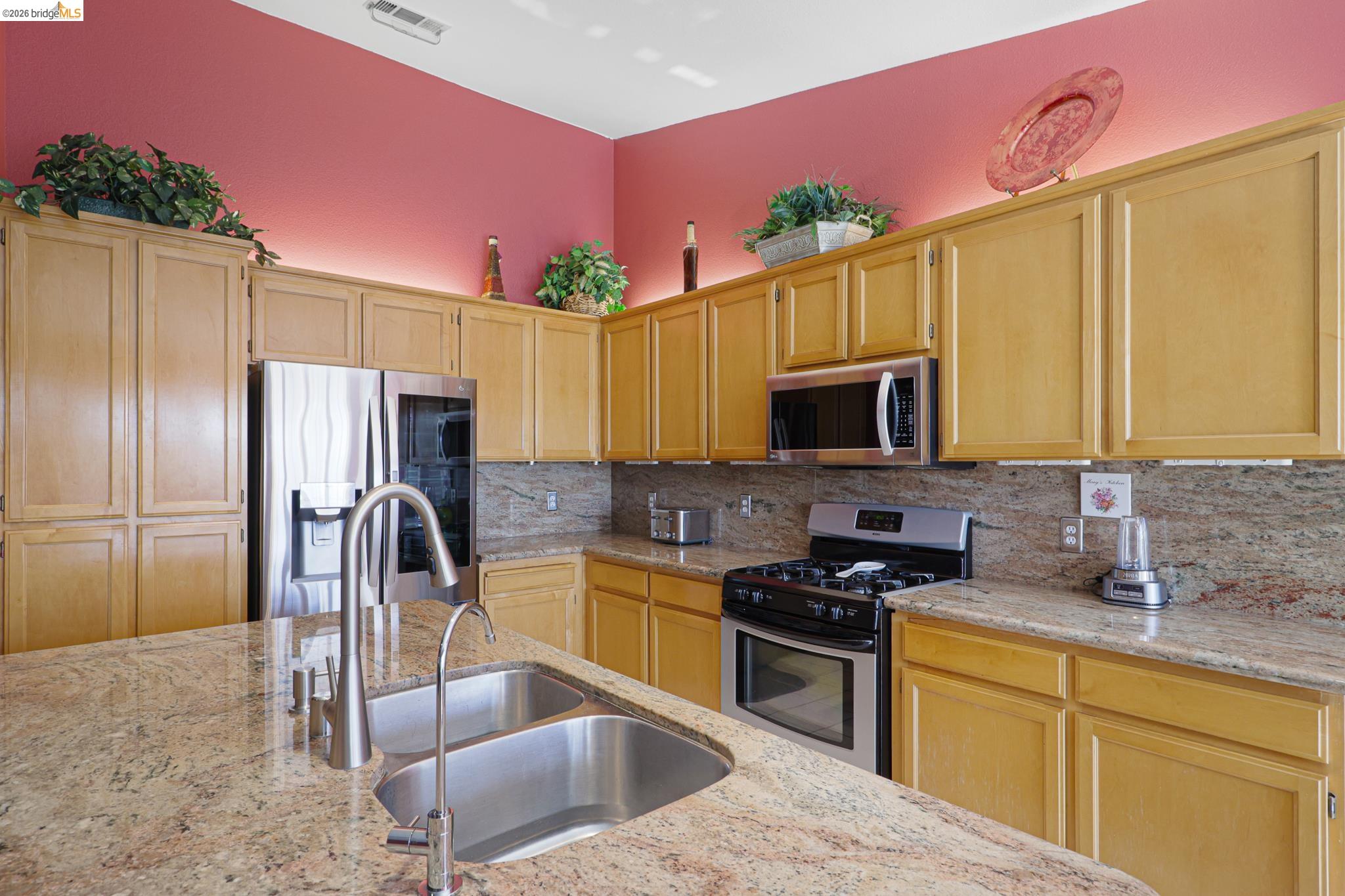 4657 Arabian Way Antioch, CA 94531 - Photo 23 of 66