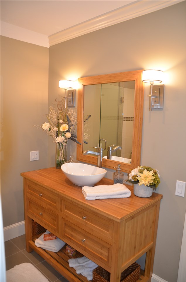 278 Dockham Shore Road Gilford, NH 03249 - Photo 18 of 37