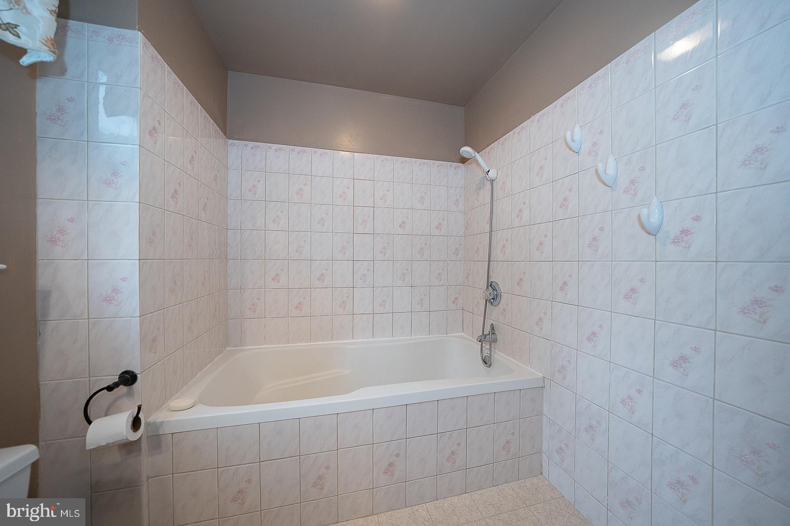 2608 Charlestown Road Phoenixville, PA 19460 - Photo 34 of 62 Custom Soaking Tub