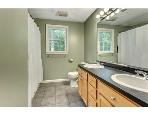 11 Plantation Road Mansfield, MA 02048 - Photo 19 of 28 Gallery Image 19