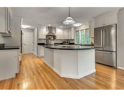 11 Plantation Road Mansfield, MA 02048 - Photo 3 of 28 Gallery Image 3