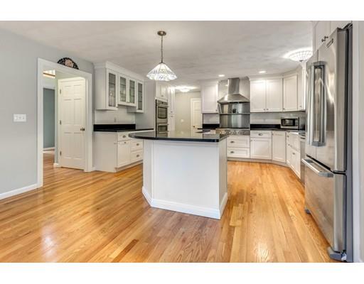 11 Plantation Road Mansfield, MA 02048 - Photo 4 of 28 Gallery Image 4