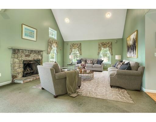 11 Plantation Road Mansfield, MA 02048 - Photo 6 of 28 Gallery Image 6