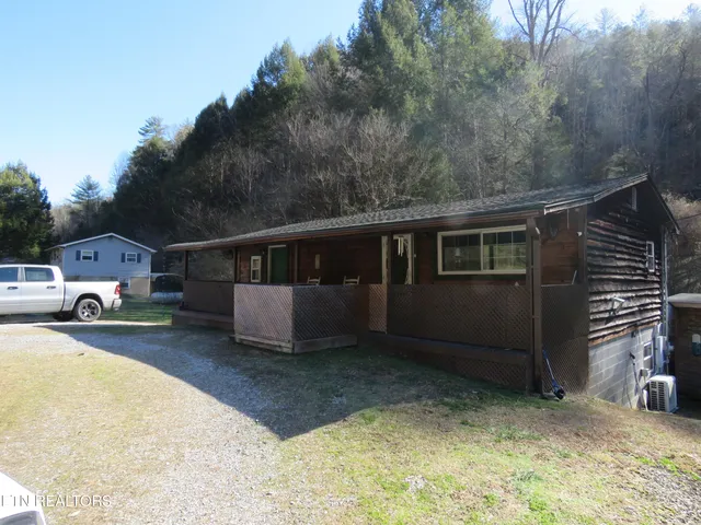 $430,000 | 446 Lovers Lane, Townsend, TN 37882