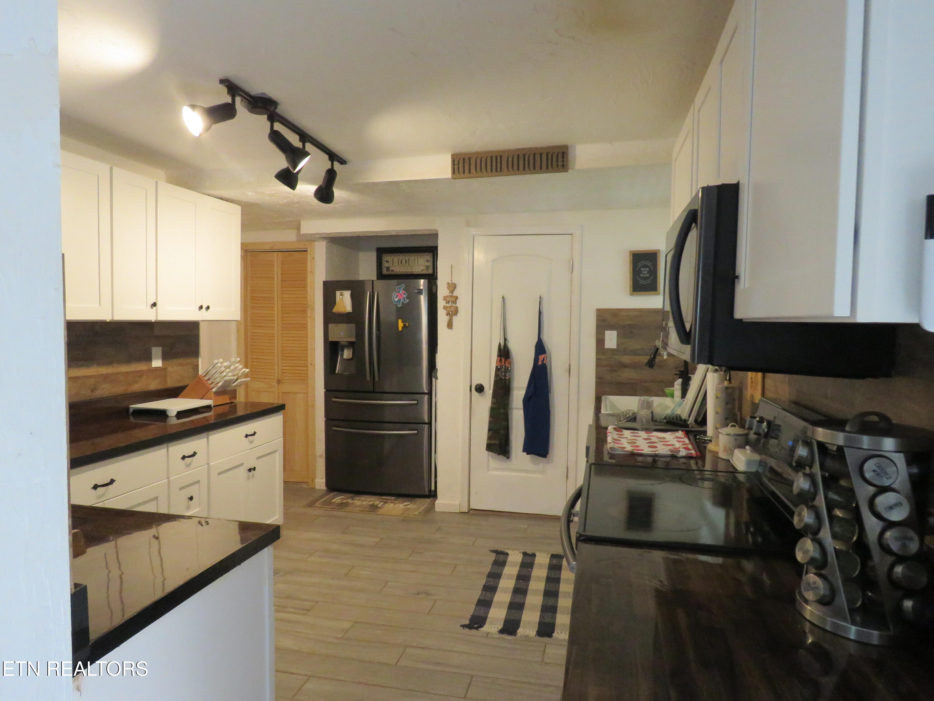 446 Lovers Lane Townsend, TN 37882 - Photo 28 of 36 IMG_0068