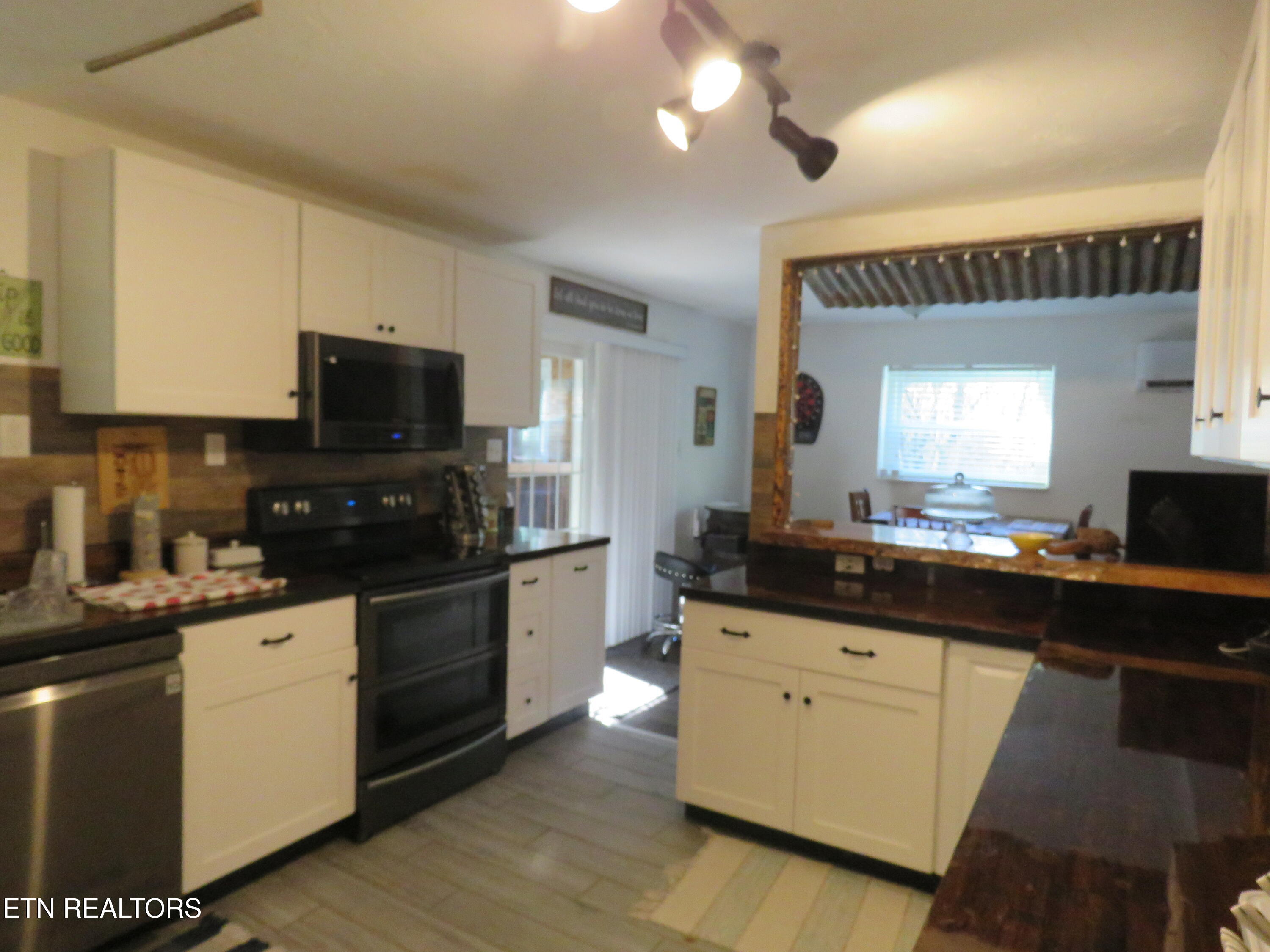 446 Lovers Lane Townsend, TN 37882 - Photo 30 of 36 IMG_0070