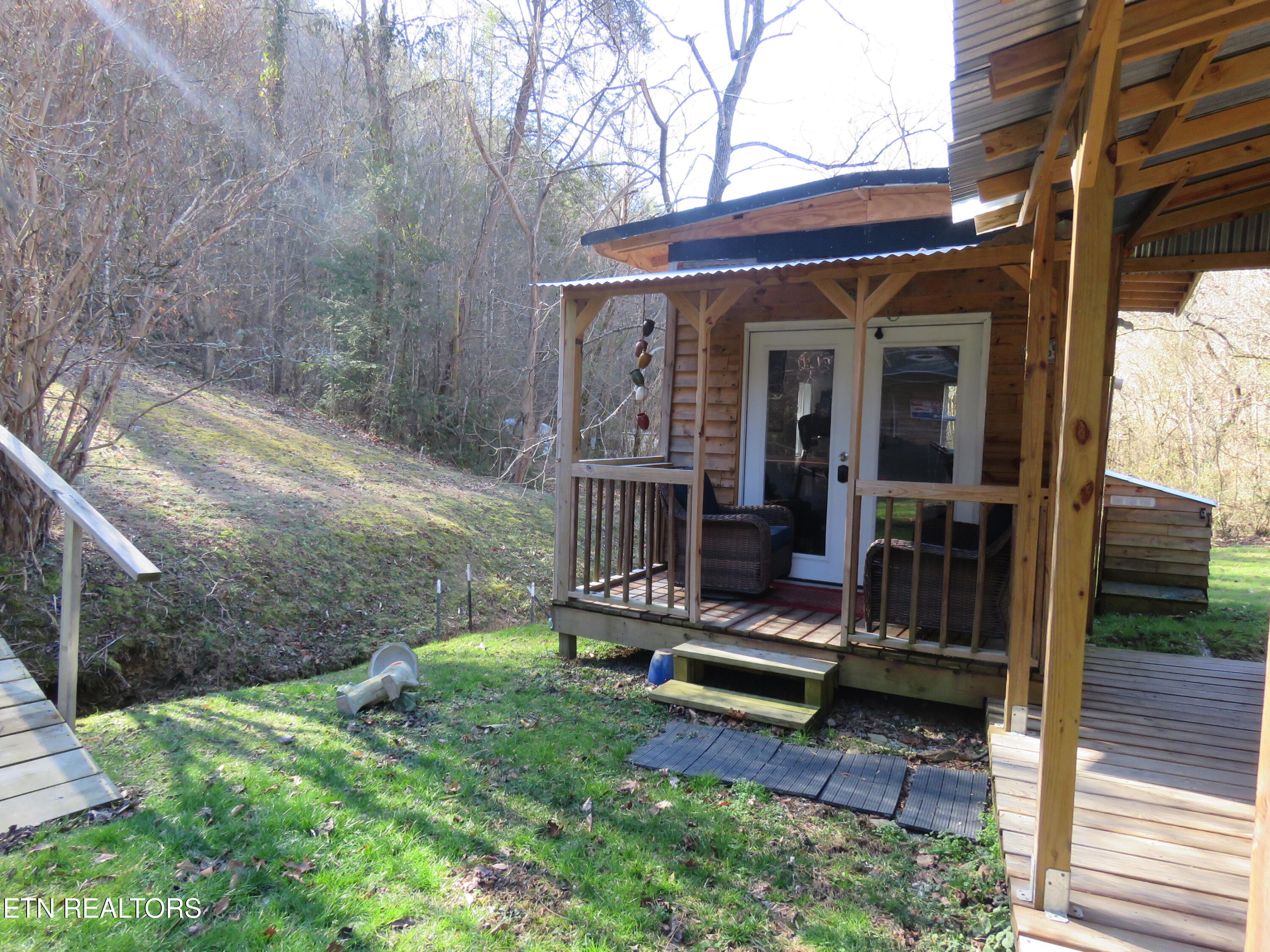 446 Lovers Lane Townsend, TN 37882 - Photo 5 of 36 IMG_0079