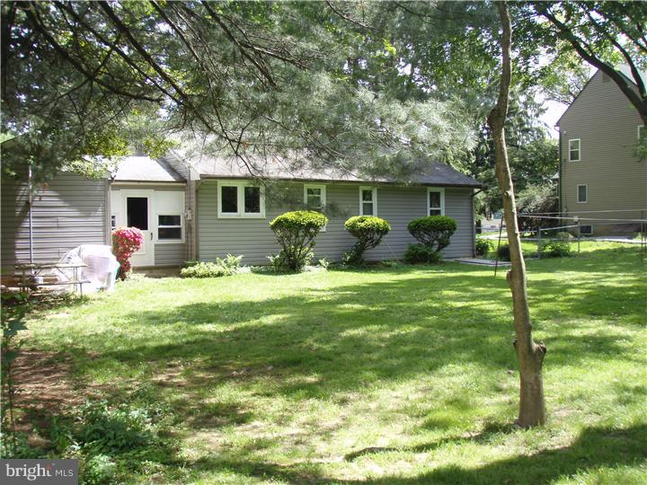 60 Princeton Road Huntingdon Valley, PA 19006 - Photo 2 of 6 Exterior Back