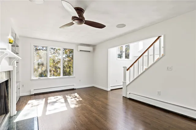 $995,000 | 94 Spindrift Street, Jamestown, RI 02835