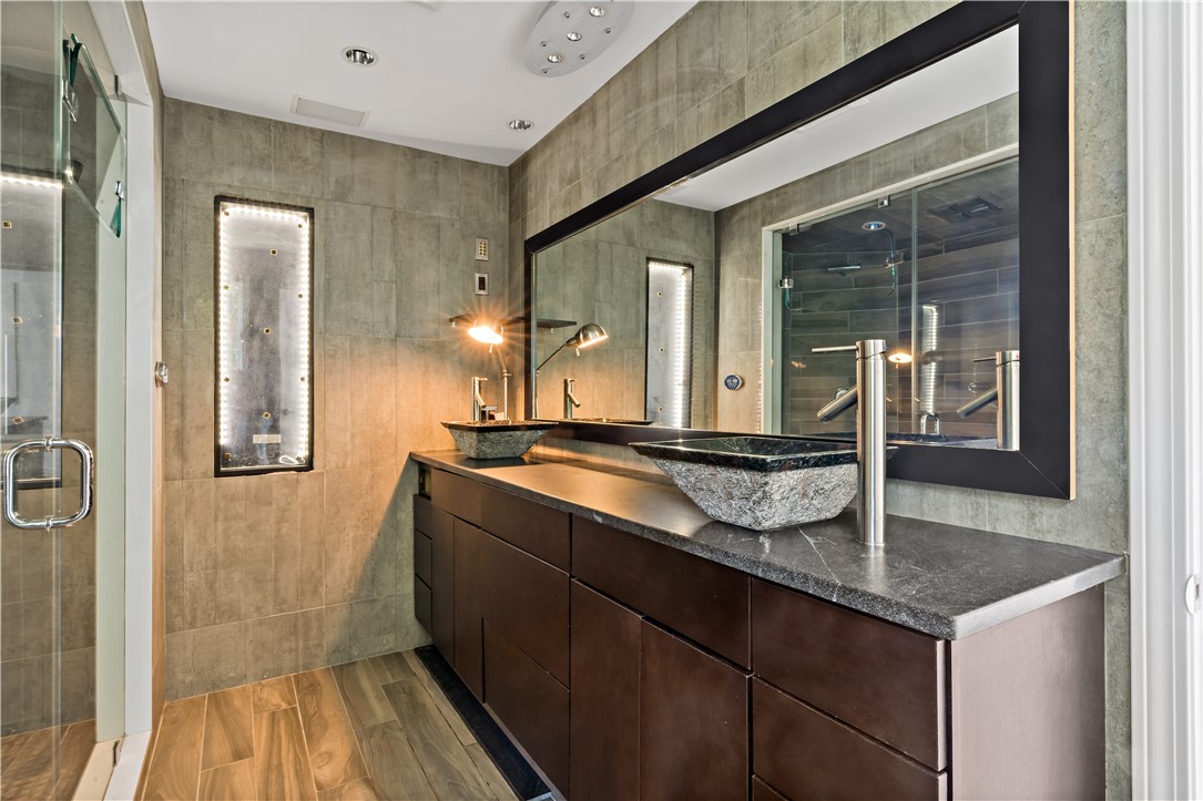 94 Spindrift Street Jamestown, RI 02835 - Photo 19 of 50 First Floor Bathroom off Bedroom