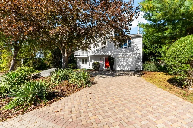 $995,000 | 94 Spindrift Street, Jamestown, RI 02835