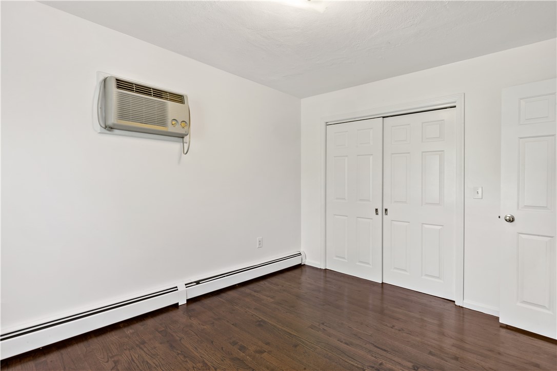 94 Spindrift Street Jamestown, RI 02835 - Photo 34 of 50 2nd Floor Bedroom