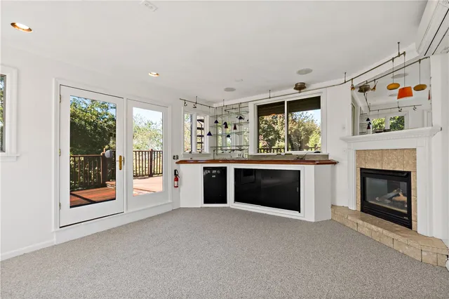 $995,000 | 94 Spindrift Street, Jamestown, RI 02835