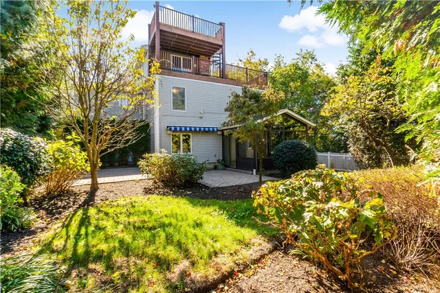 $995,000 | 94 Spindrift Street, Jamestown, RI 02835