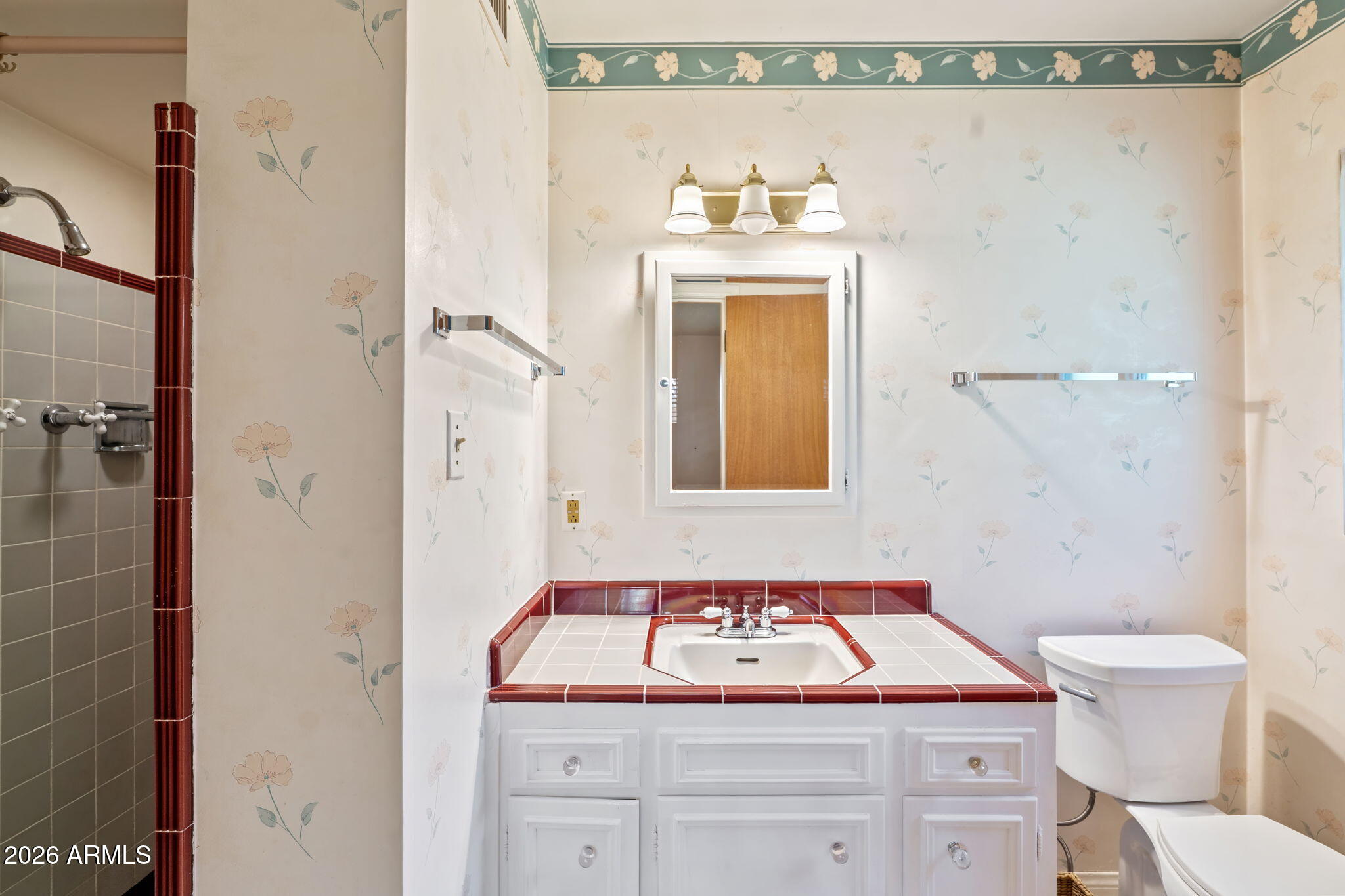 102 East Bethany Home Road Phoenix, AZ 85012 - Photo 23 of 29 39-web-or-mls-DSC_8039