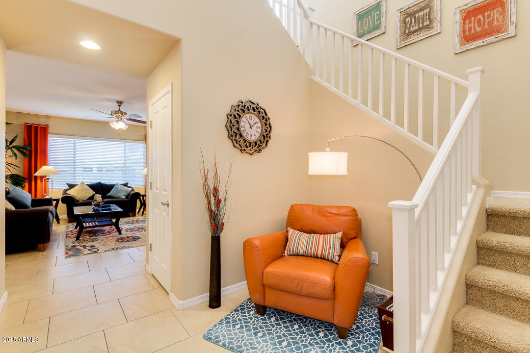 2955 East Shannon Street Gilbert, AZ 85295 - Photo 4 of 44 04-Shannon