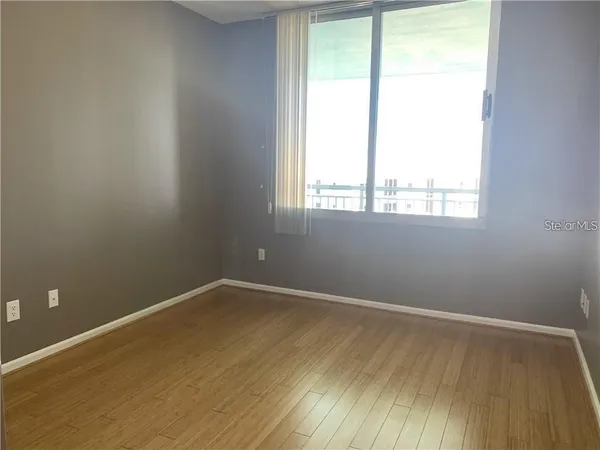 $2,300 | 322 East Central Boulevard, Unit 2011, Orlando, FL 32801