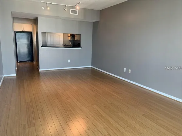 $2,300 | 322 East Central Boulevard, Unit 2011, Orlando, FL 32801