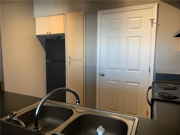 $2,300 | 322 East Central Boulevard, Unit 2011, Orlando, FL 32801