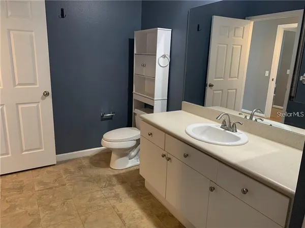 $2,300 | 322 East Central Boulevard, Unit 2011, Orlando, FL 32801