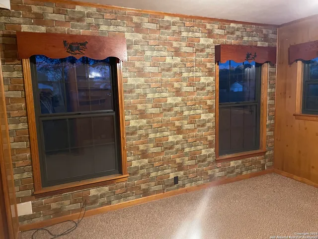 $295,000 | 15986 Keller Street, LaCoste, TX 78039