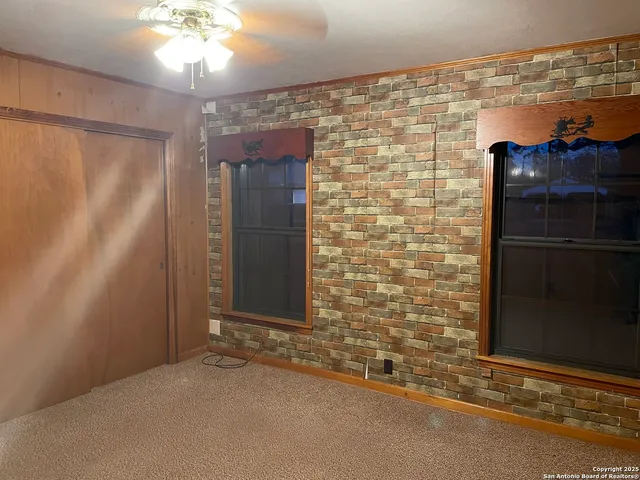 $295,000 | 15986 Keller Street, LaCoste, TX 78039