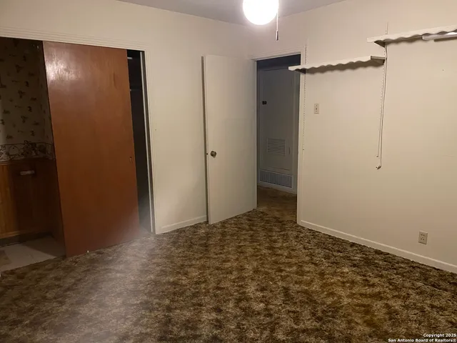 $295,000 | 15986 Keller Street, LaCoste, TX 78039