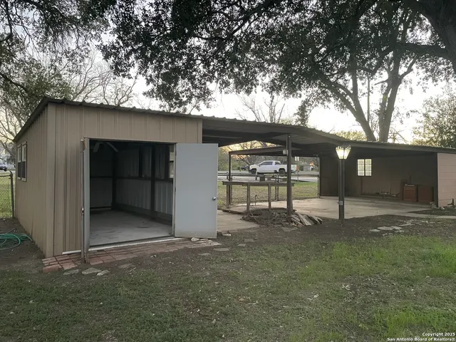 $295,000 | 15986 Keller Street, LaCoste, TX 78039