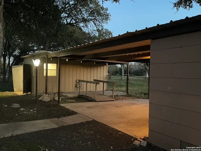 $295,000 | 15986 Keller Street, LaCoste, TX 78039