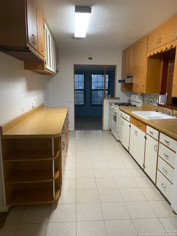 $295,000 | 15986 Keller Street, LaCoste, TX 78039