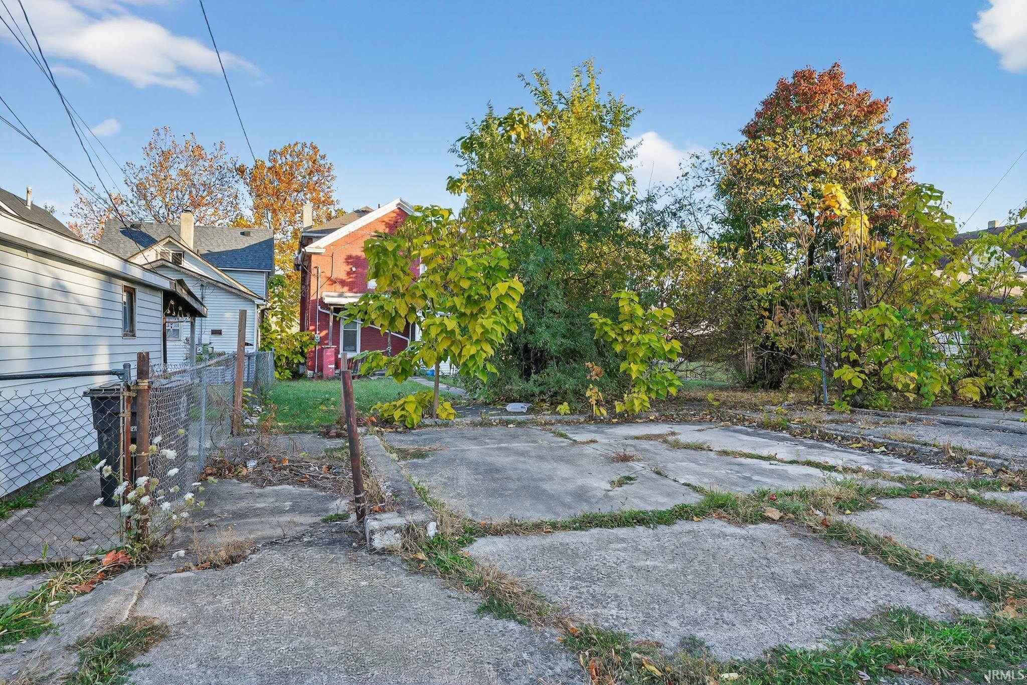 920 Madison Street Fort Wayne, IN 46803 - Photo 4 of 30