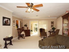 21 Greencastle Circle Springfield, IL 62712 - Photo 11 of 21 Gallery Image 11