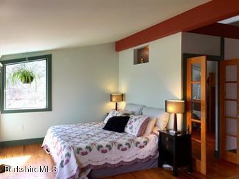 240 Skinner Road Shelburne, MA 01370 - Photo 21 of 29 U-room