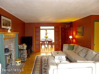 240 Skinner Road Shelburne, MA 01370 - Photo 9 of 29 I-room