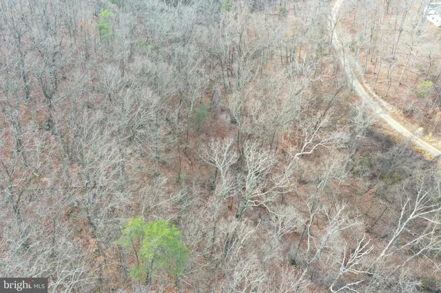 $325,000 | 155 White Fox Trail, Harpers Ferry, WV 25425