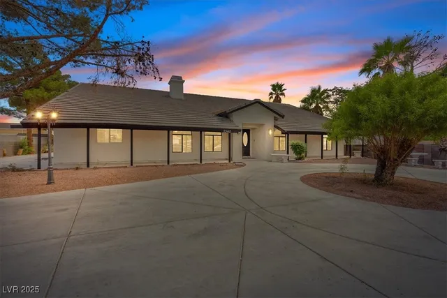 $910,000 | 7340 North Monte Cristo Way, Las Vegas, NV 89131
