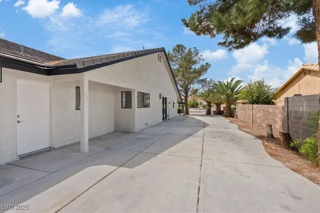 $910,000 | 7340 North Monte Cristo Way, Las Vegas, NV 89131