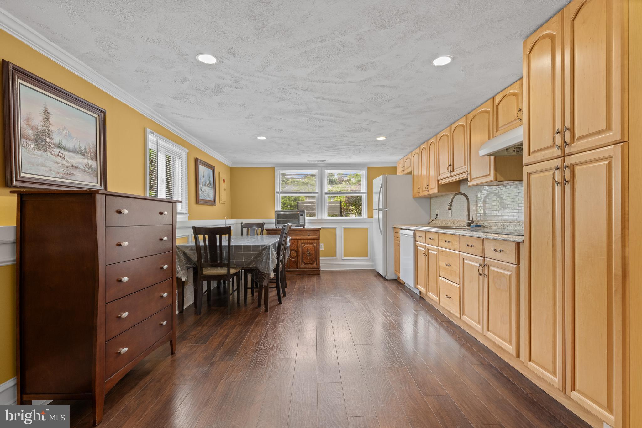 502 West Laurel Road Stratford, NJ 08084 - Photo 20 of 38