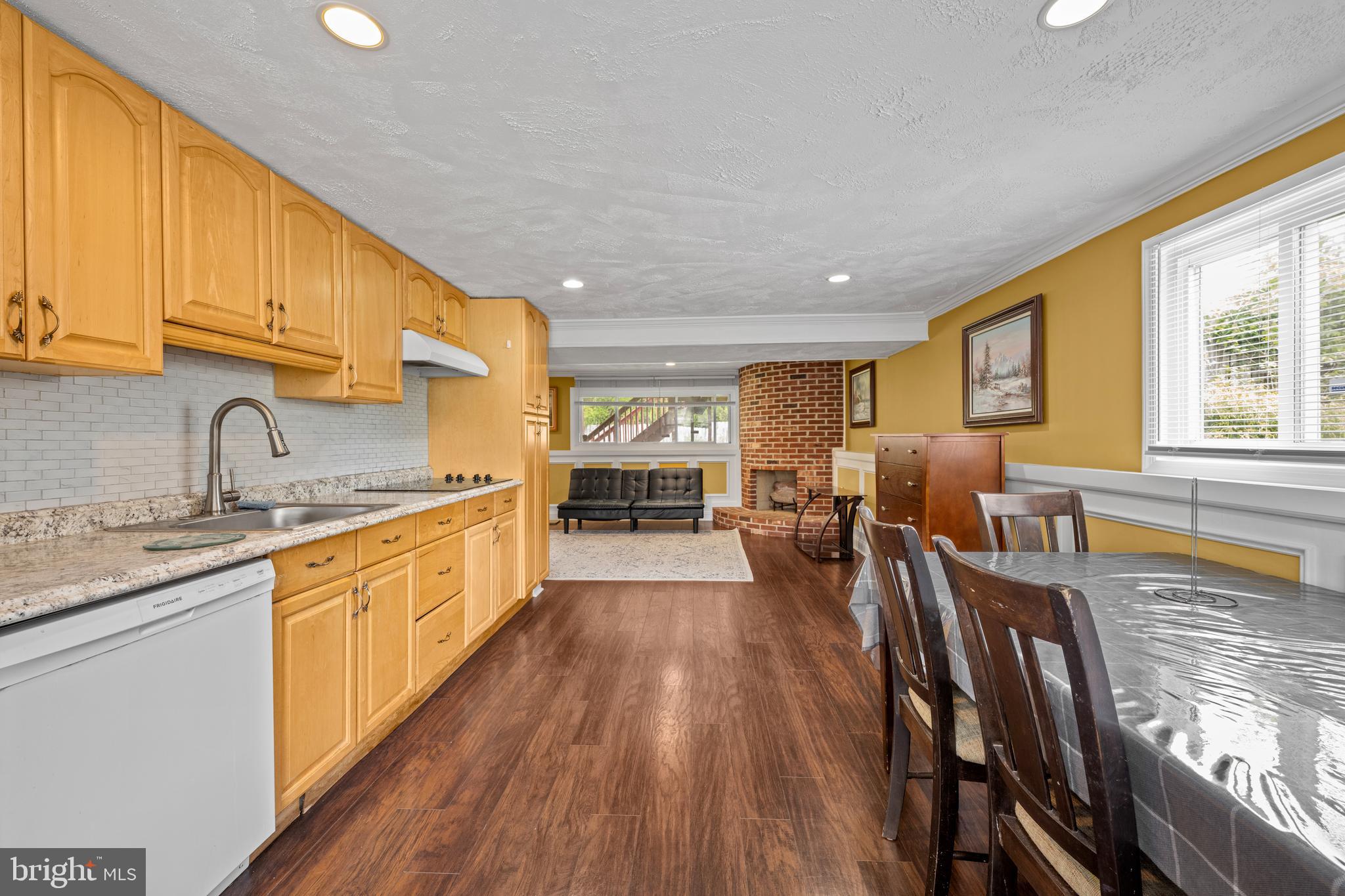 502 West Laurel Road Stratford, NJ 08084 - Photo 23 of 38