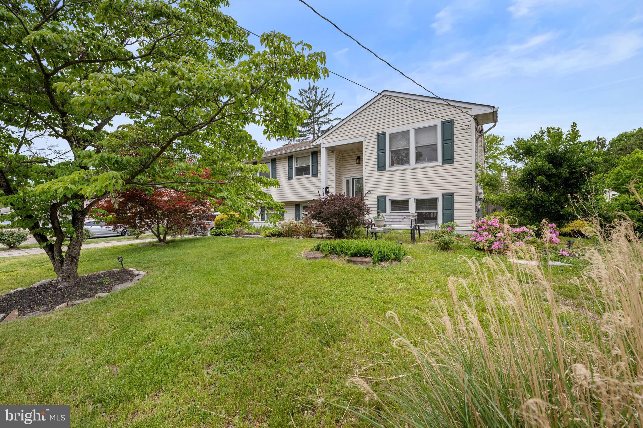 502 West Laurel Road Stratford, NJ 08084 - Photo 3 of 38