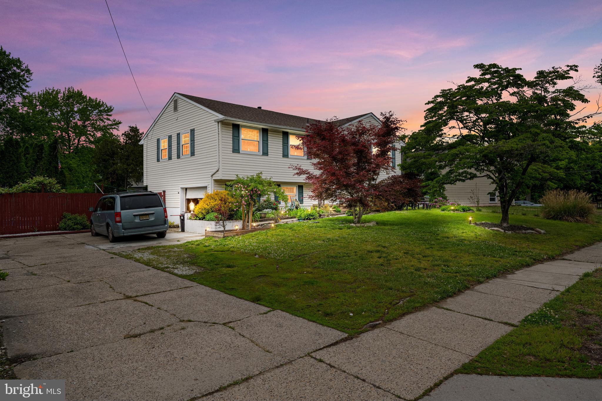 502 West Laurel Road Stratford, NJ 08084 - Photo 4 of 38