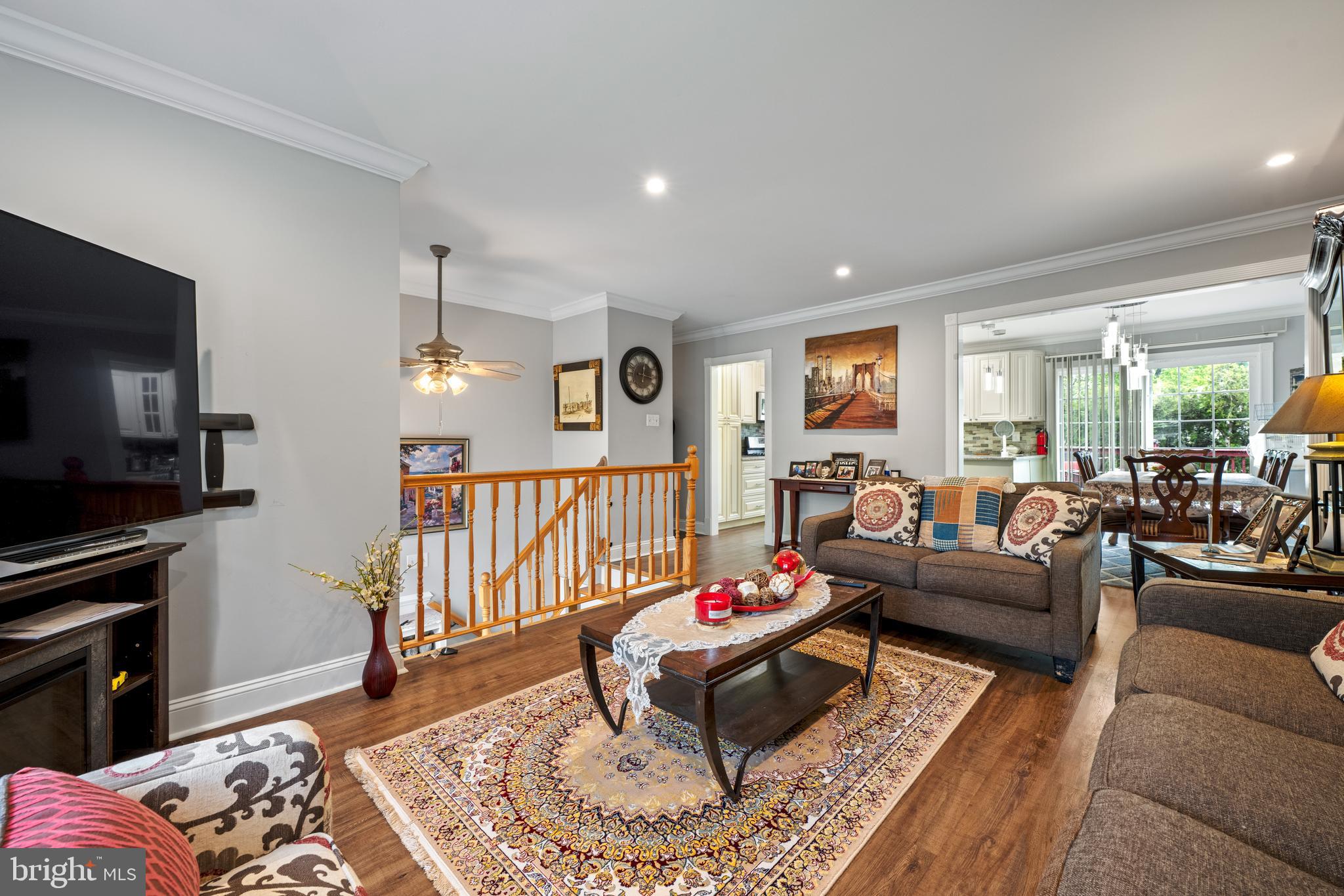 502 West Laurel Road Stratford, NJ 08084 - Photo 7 of 38