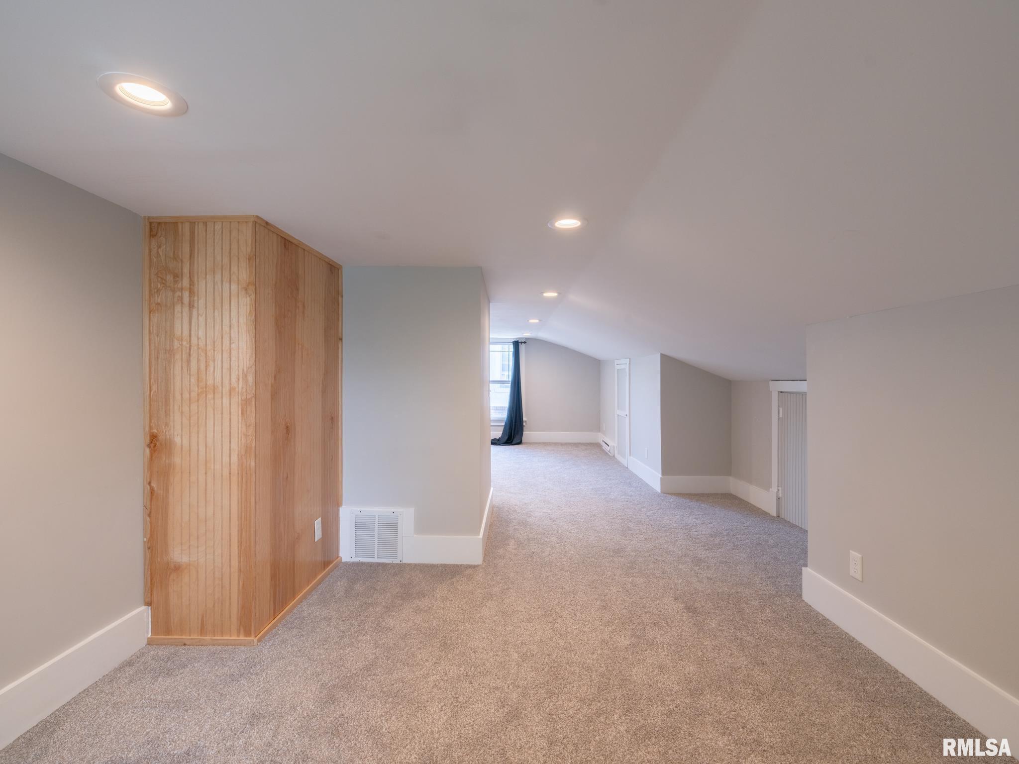4228 North Prospect Road Peoria, IL 61603 - Photo 39 of 71 Gallery Image 39