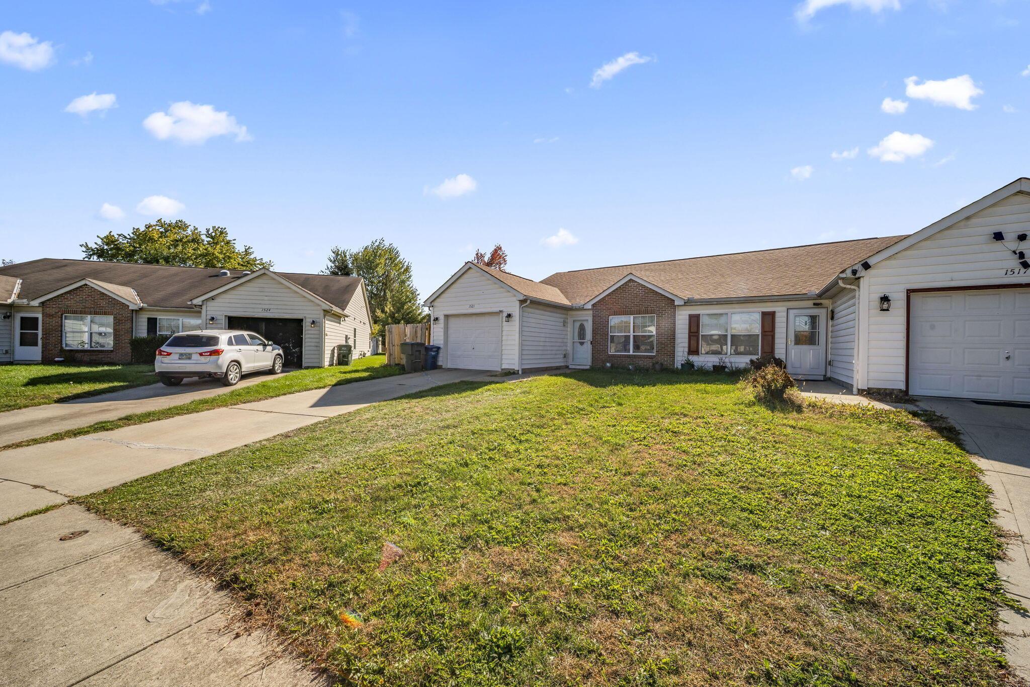 1521 October Ridge Court Columbus, OH 43223 - Photo 5 of 64 5-web-or-mls-DSC09751