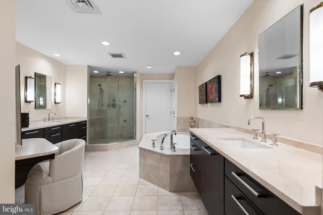 $1,250,000 | 801 Key Highway, Unit 441, Baltimore, MD 21230