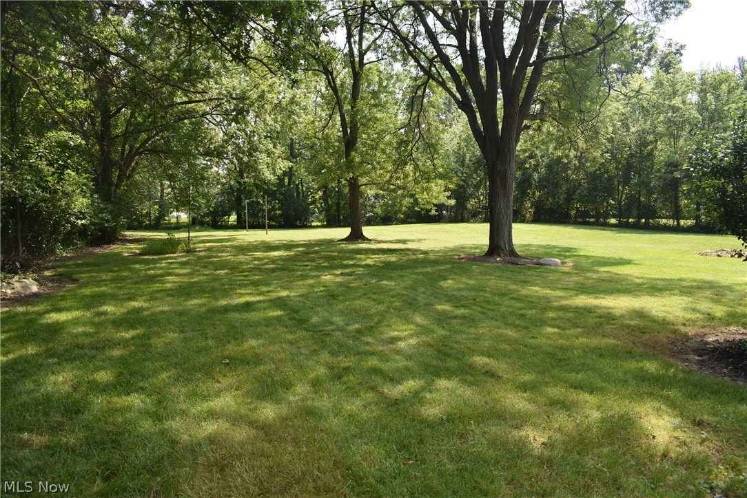2072 Liberty Road Stow, OH 44224 - Photo 3 of 28 Gallery Image 3