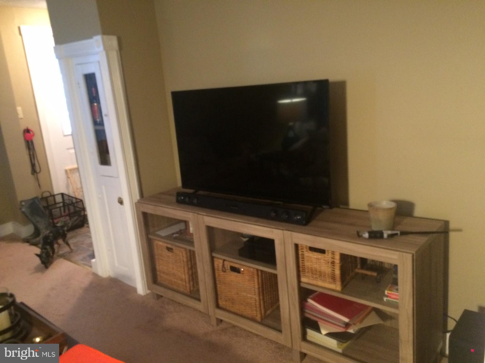 1680 Apple Pie Ridge Road Winchester, VA 22603 - Photo 13 of 22 Living Room