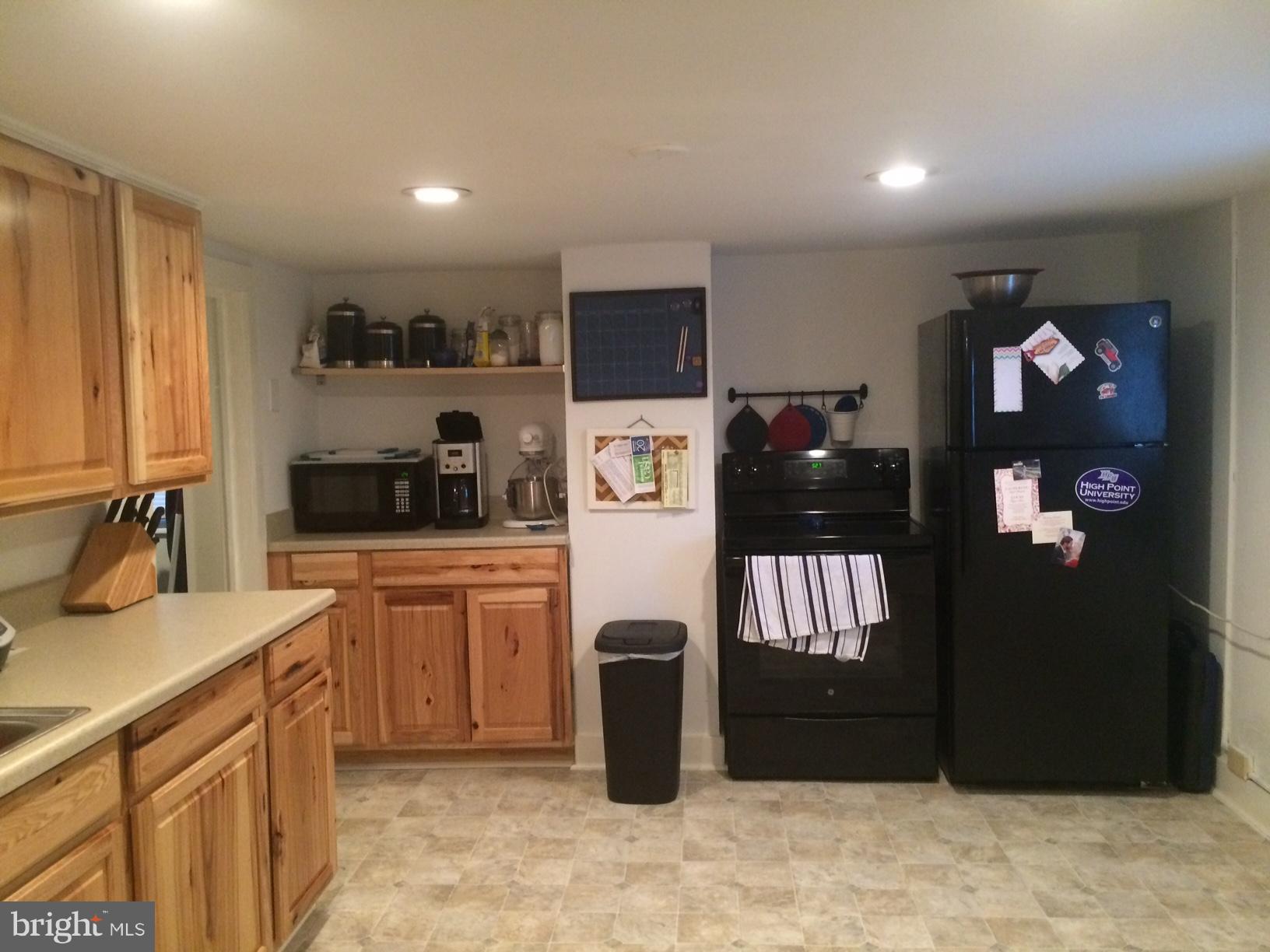 1680 Apple Pie Ridge Road Winchester, VA 22603 - Photo 8 of 22 Large kitchen with plenty of cabinets
