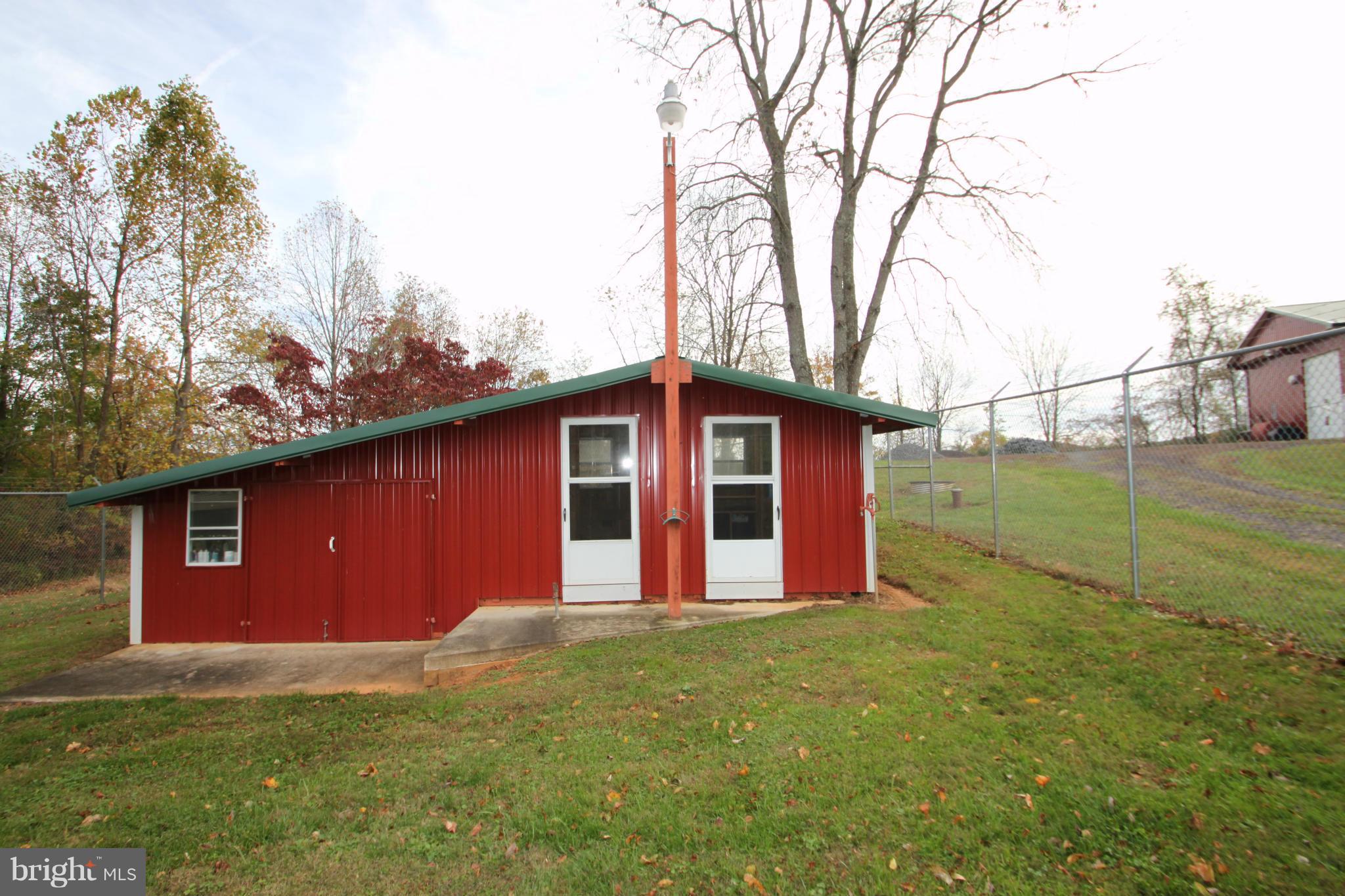 192 Sharp Rock Road Sperryville, VA 22740 - Photo 19 of 30 Chicken House